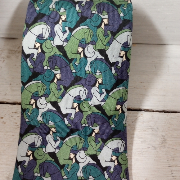 The Boxelder Company Milwaukee, M.C. Escher Foundation Men's Tie Imported Silk. - Picture 3 of 11